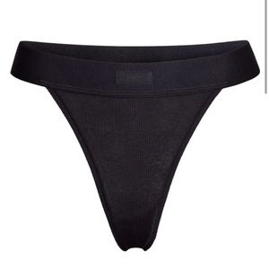 NWOT SKIMS Cotton Rib Thong | Size Medium | Color SOOT